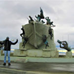 Monumento a los Tripulantes de la Goleta Ancud